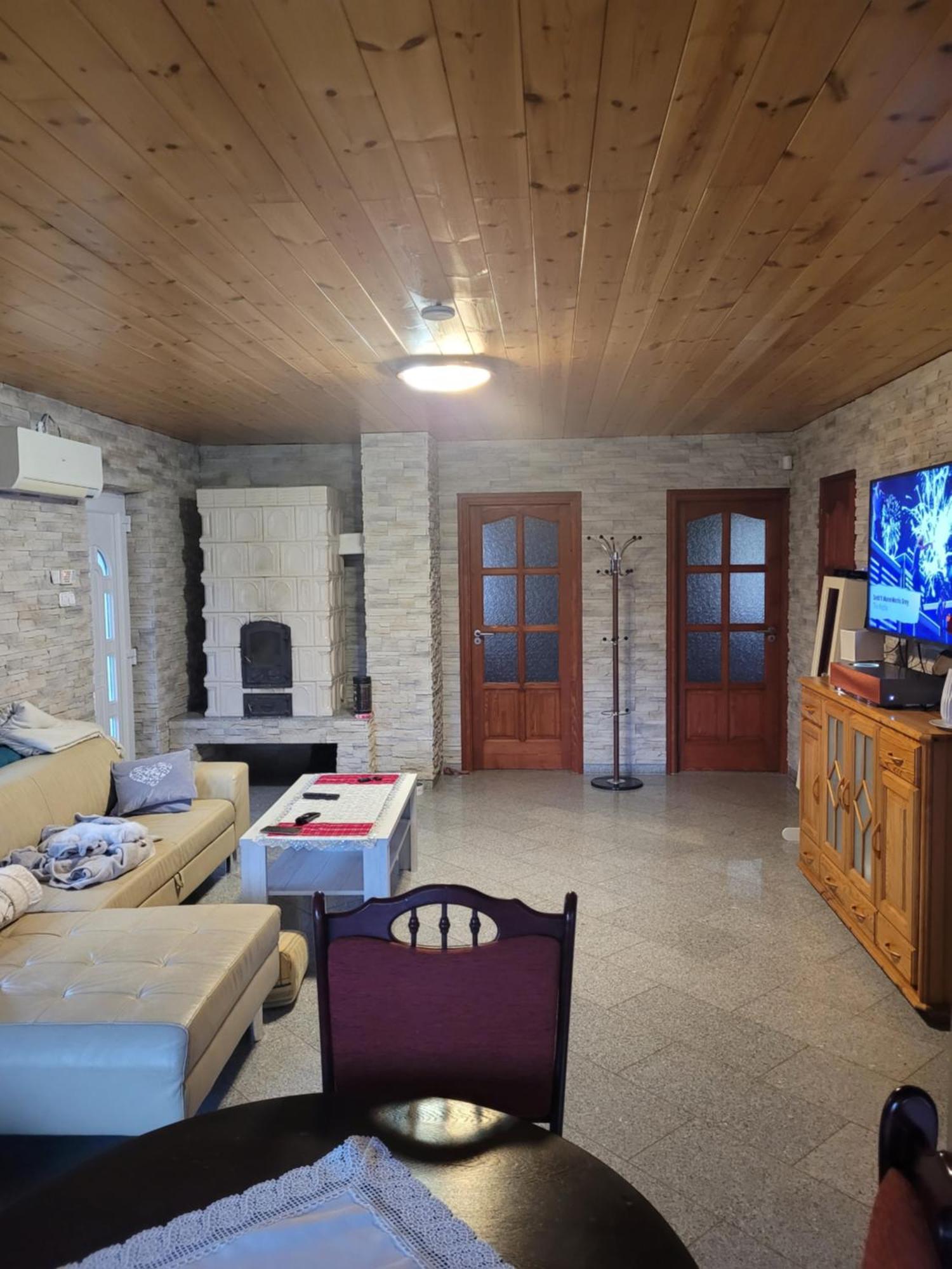 Beni Nyaralo Apartment Bekesszentandras Exterior photo